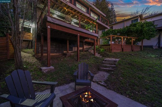 230 Fairlawn Dr, Berkeley, CA 94708