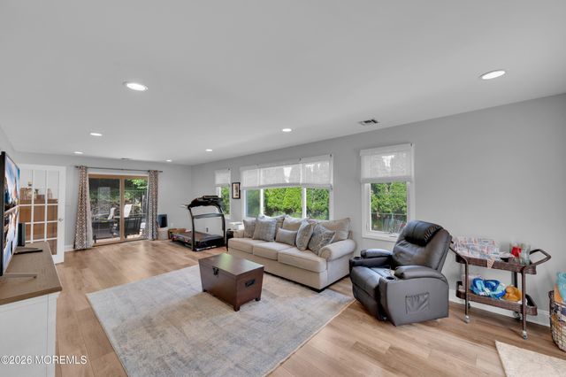 4 Talbot Road, Marlboro, NJ 07746