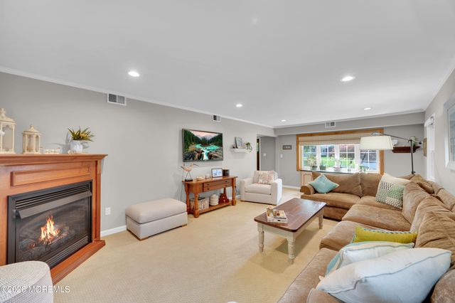4 Talbot Road, Marlboro, NJ 07746