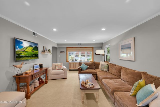 4 Talbot Road, Marlboro, NJ 07746
