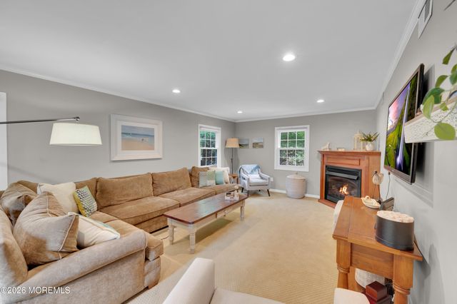 4 Talbot Road, Marlboro, NJ 07746