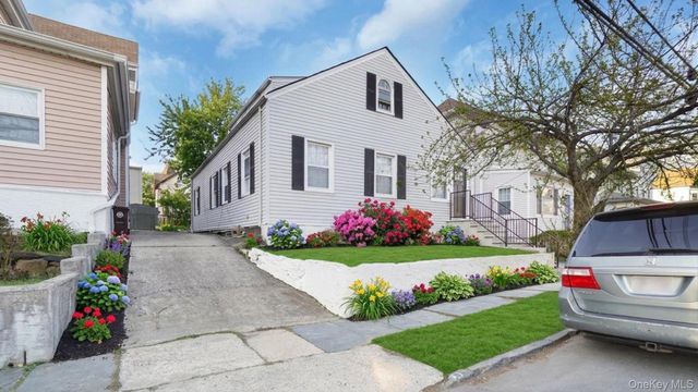 219 E 238th Street, Bronx, NY 10470
