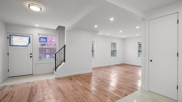 219 E 238th Street, Bronx, NY 10470