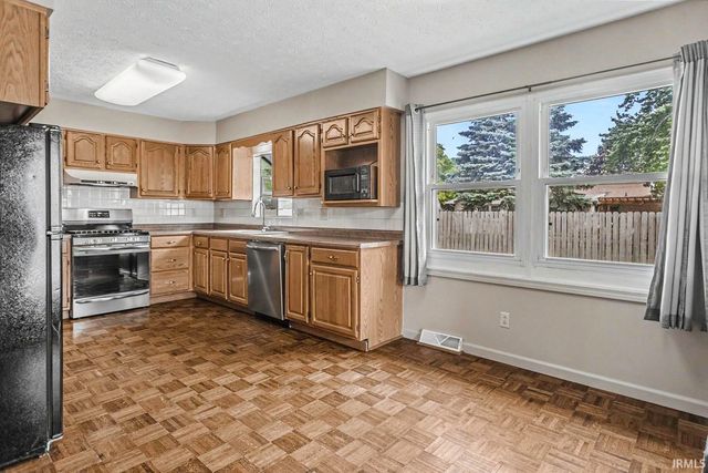 823 825 Woodmere Drive, Lafayette, IN 47905