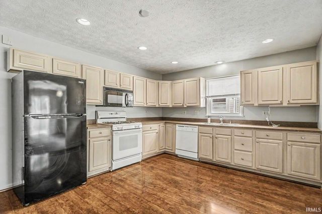 823 825 Woodmere Drive, Lafayette, IN 47905