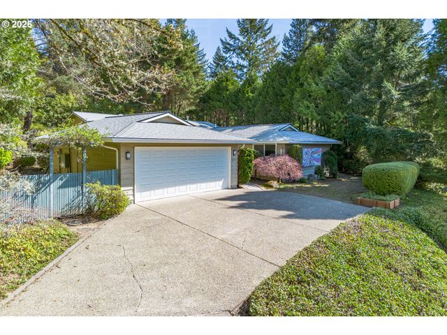 214 Nw SEBLAR Dr, Portland, OR 97035