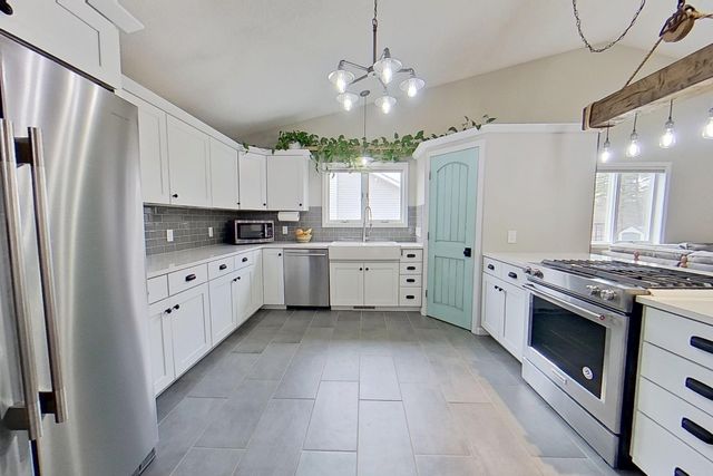 1225 Abbey Lane, Pleasant, MI 48858