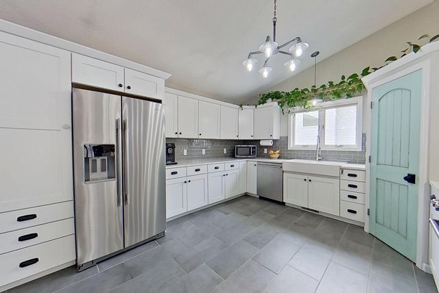 1225 Abbey Lane, Pleasant, MI 48858