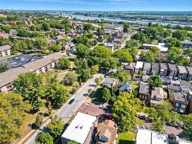 4403 Pennsylvania Avenue, St Louis, MO 63111