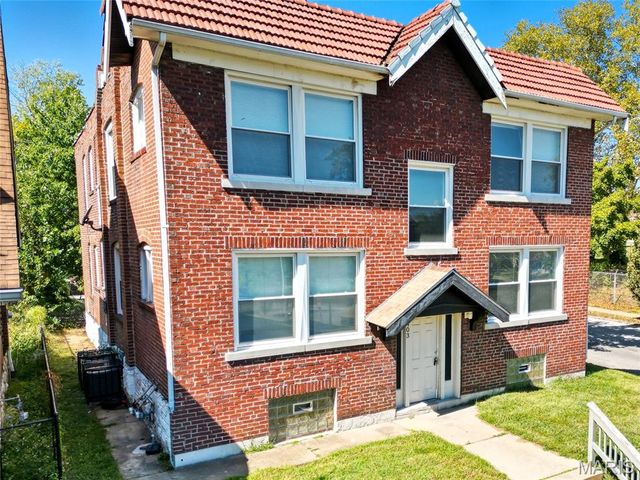 4403 Pennsylvania Avenue, St Louis, MO 63111