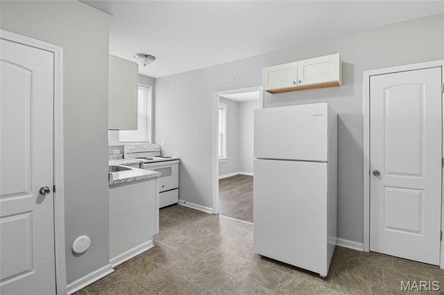 4403 Pennsylvania Avenue, St Louis, MO 63111