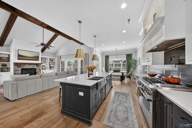 23112 Sawgrass Drive, Athens, AL 35613