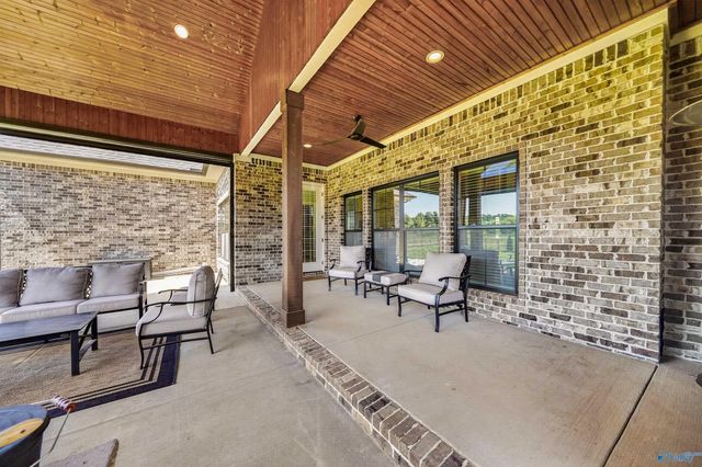 23112 Sawgrass Drive, Athens, AL 35613
