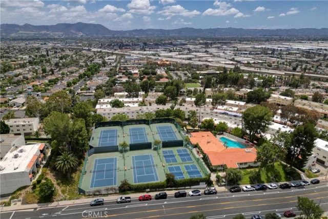 9560 Via Bernardo, Burbank, CA 91504