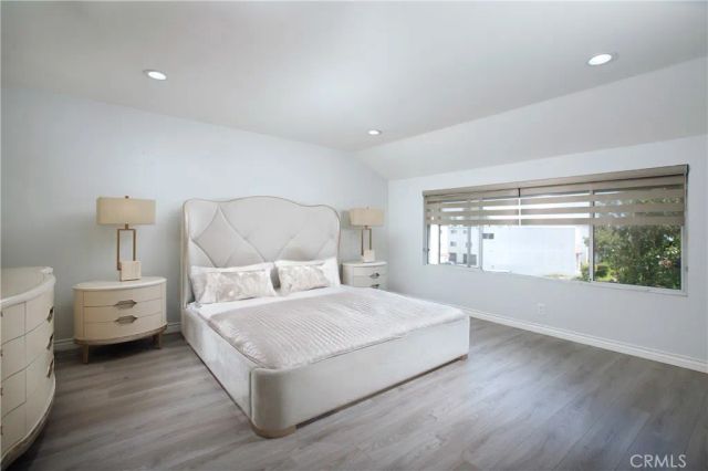 9560 Via Bernardo, Burbank, CA 91504
