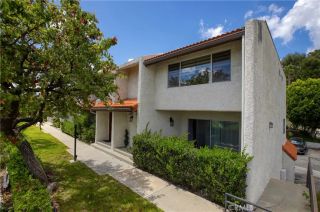 9560 Via Bernardo, Burbank, CA 91504