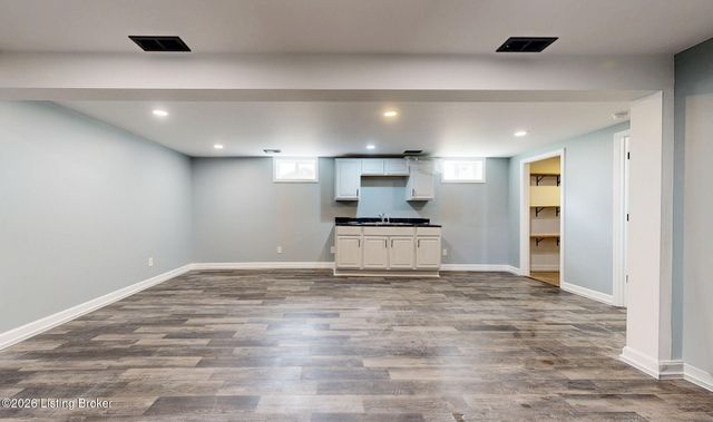 122 Sunset Dr, La Grange, KY 40031