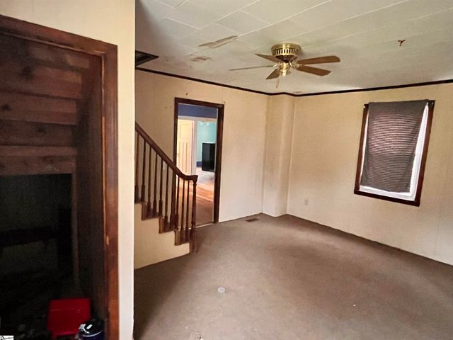 32 School Street, Enoree, SC 29335