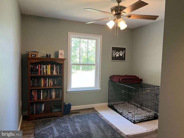 346 BROOKS DR, Colonial Beach, VA 22443