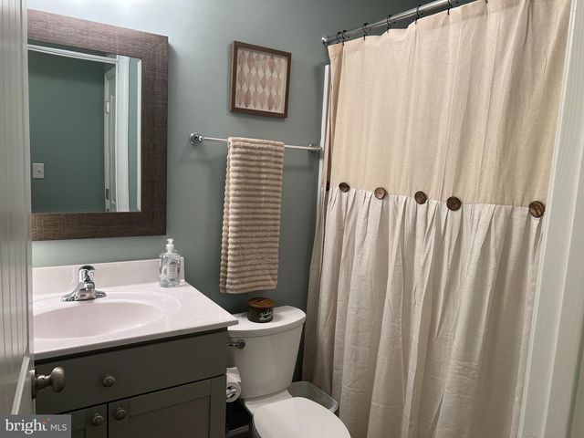 346 BROOKS DR, Colonial Beach, VA 22443