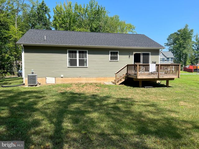 346 BROOKS DR, Colonial Beach, VA 22443
