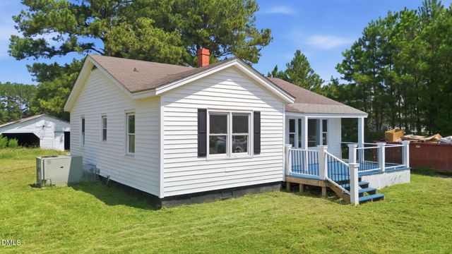 2695 Lizzie Mill Road, Selma, NC 27576