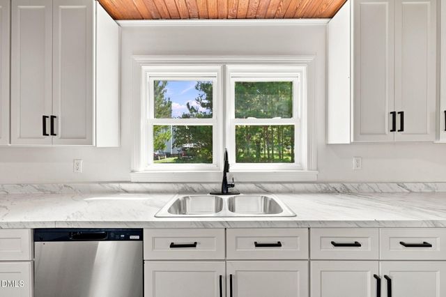 2695 Lizzie Mill Road, Selma, NC 27576