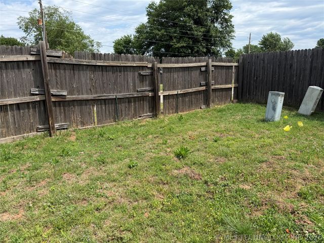 1312 W Gulfport Place, Broken Arrow, OK 74011