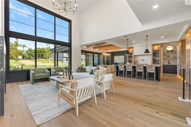 9719 W 176th Terrace, Overland Park, KS 66013