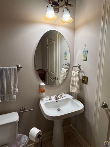 323 N Eaton Dr, Lawrence, KS 66049