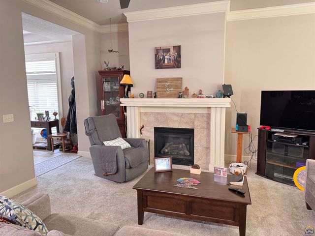 323 N Eaton Dr, Lawrence, KS 66049