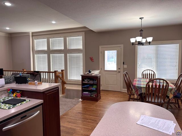 323 N Eaton Dr, Lawrence, KS 66049