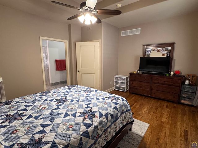 323 N Eaton Dr, Lawrence, KS 66049