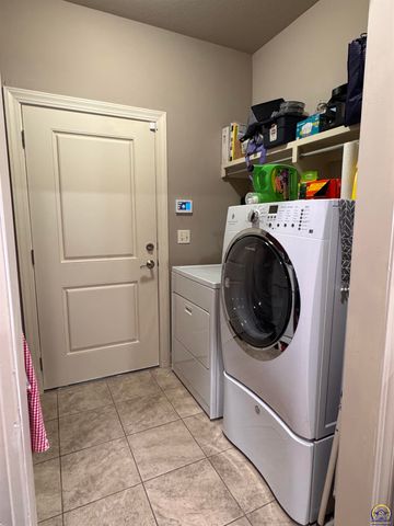 323 N Eaton Dr, Lawrence, KS 66049