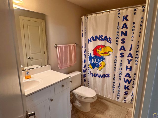 323 N Eaton Dr, Lawrence, KS 66049