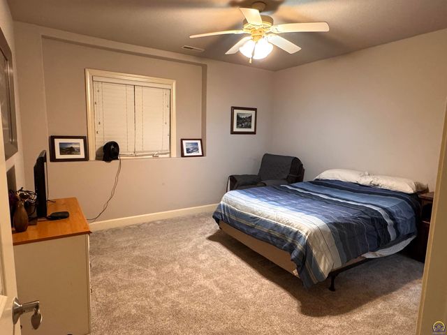 323 N Eaton Dr, Lawrence, KS 66049