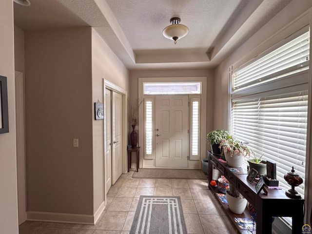 323 N Eaton Dr, Lawrence, KS 66049