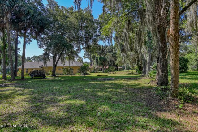 105 DEXTER Court, Crescent City, FL 32112