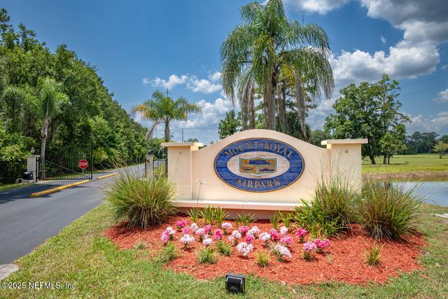 105 DEXTER Court, Crescent City, FL 32112