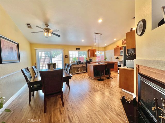 14200 La Mirada Street, Victorville, CA 92392