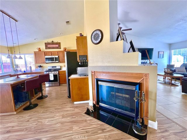 14200 La Mirada Street, Victorville, CA 92392