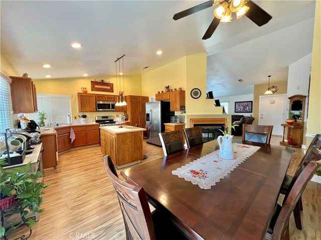 14200 La Mirada Street, Victorville, CA 92392