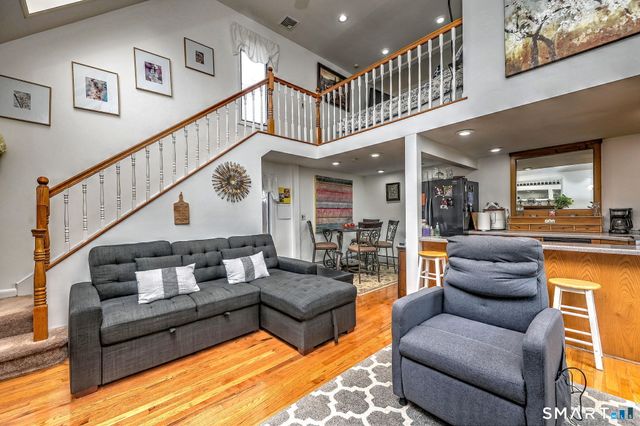 240 Quenby Place, Stratford, CT 06614