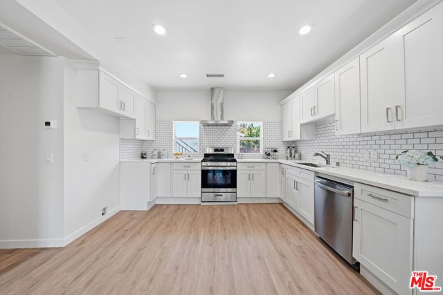 2896 W 14th Street, Los Angeles, CA 90006