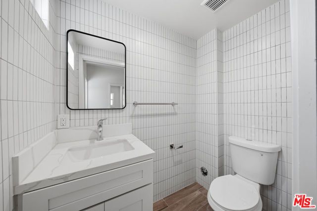 2896 W 14th Street, Los Angeles, CA 90006