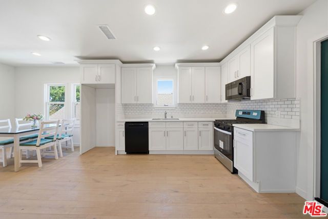 2896 W 14th Street, Los Angeles, CA 90006