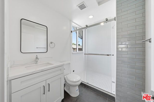 2896 W 14th Street, Los Angeles, CA 90006