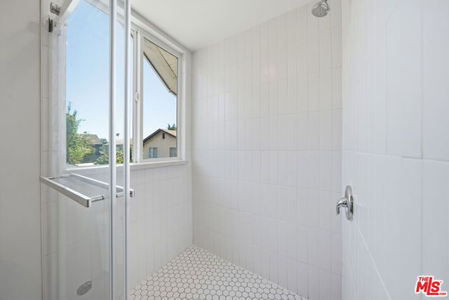 2896 W 14th Street, Los Angeles, CA 90006