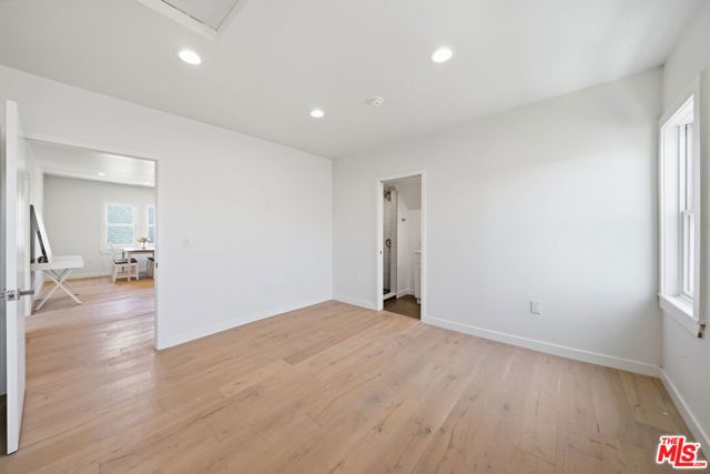 2896 W 14th Street, Los Angeles, CA 90006