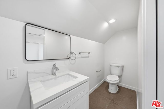2896 W 14th Street, Los Angeles, CA 90006